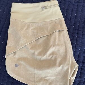 Lululemon tan/yellowish speed up shorts